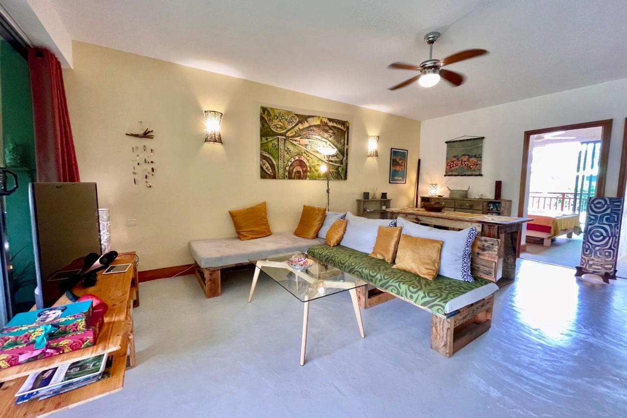 Vaiava Beach Carlton- Tahiti - Beachfront Luxury Residence & Pool - 4 Pers Punaauia  Extérieur photo